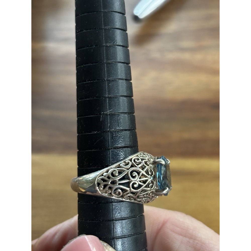 925 STERLING SILVER AND TOPAZ PIERCED SCROLLS RING RING SIZE 9 - Picture 7 of 11